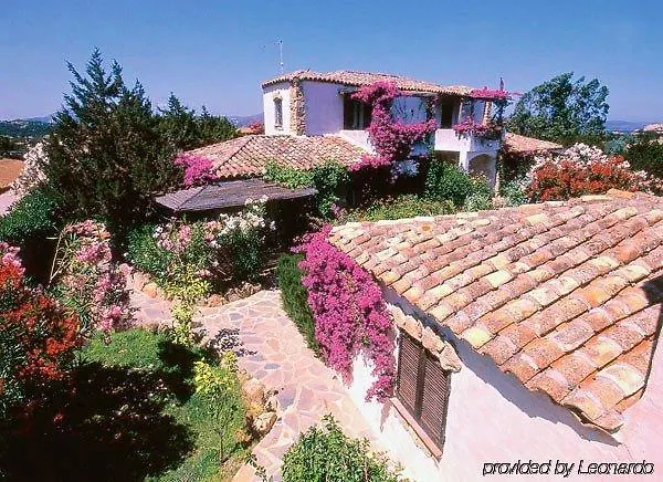 La Jacia Hotel & Resort contacts