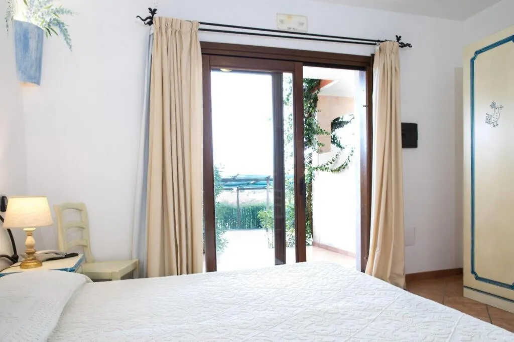 La Jacia Hotel & Resort Baja Sardinia 3*,  Italia